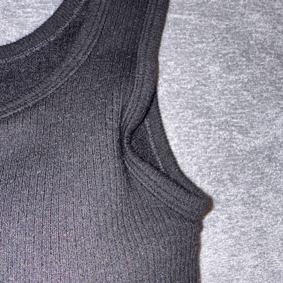 Sugar & Rose- NWOT Black Sleeveless Tank Top with built in bra size S/M - Picture 7 of 11